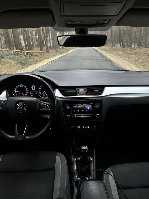 Skoda rapid 1.6 tdi czarny dach