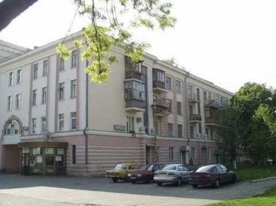 Продаж кімнати в подільскому районі