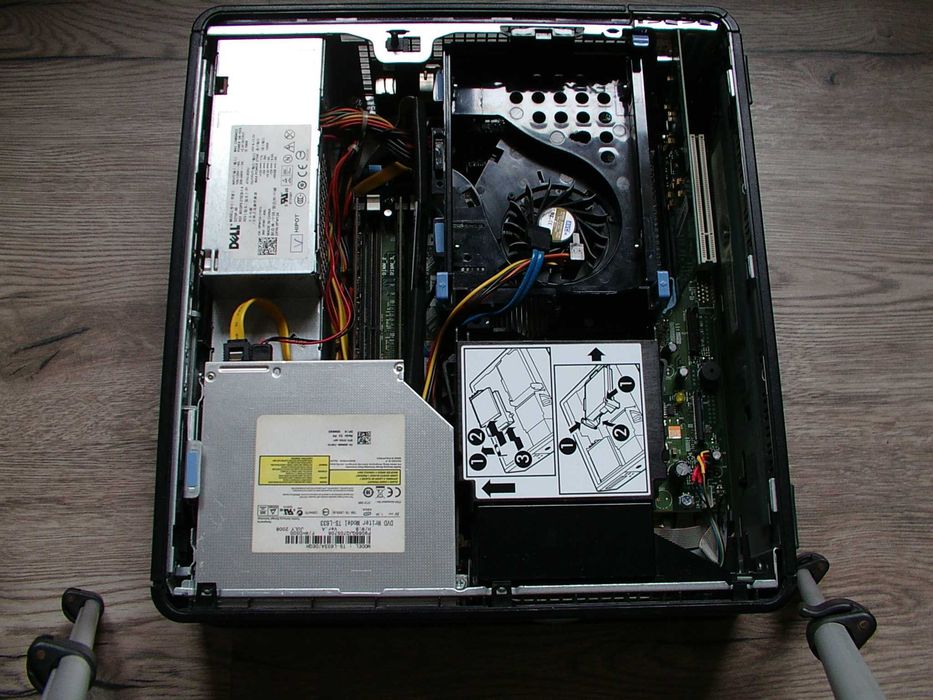 Dell Optiplex 755. Intel Core Duo E8400 - 3 GHz. 4 GB ram.