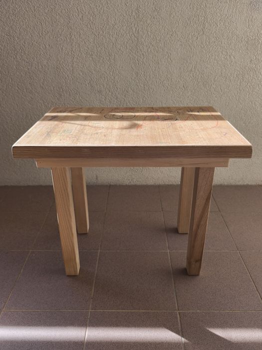 Conjunto mesa + cadeira criança