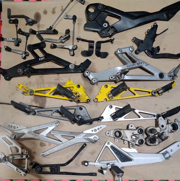 Крепление подножки мотоцикла, водителя, пассажира, кронштейн подножки