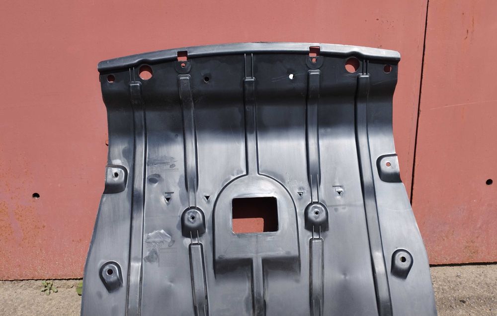 BMW X5 G05 X6 G06 X7 G07 захист двигуна 51757424879 защита 51757468803