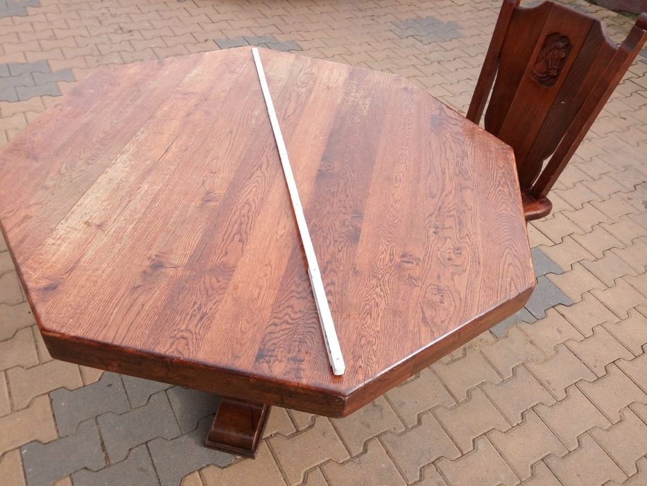 Stół dębowy z 4 krzesłami