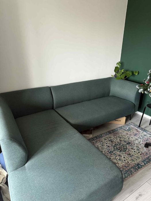 Naroznik kanapa jysk z szezlongiem zielony