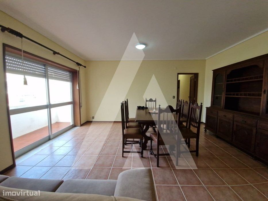 Apartamento T2 Mobilado - Praia da Barra.