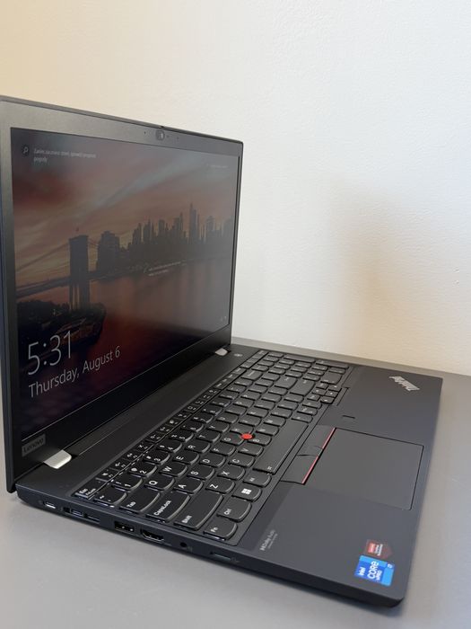 Lenovo Thinkpad P15S GEN2, i7-1185G7, 32GB, 1TB