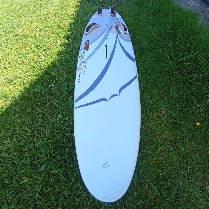 Prancha de windsurf Fanatic Sting Ray 130 TT, com saco