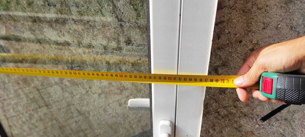 Porta em Alumínio Branco, com Vidro transparente  190*67