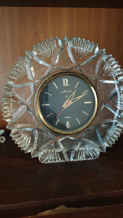 продам годиник часы МАЯК КВАРЦ часів СССР.