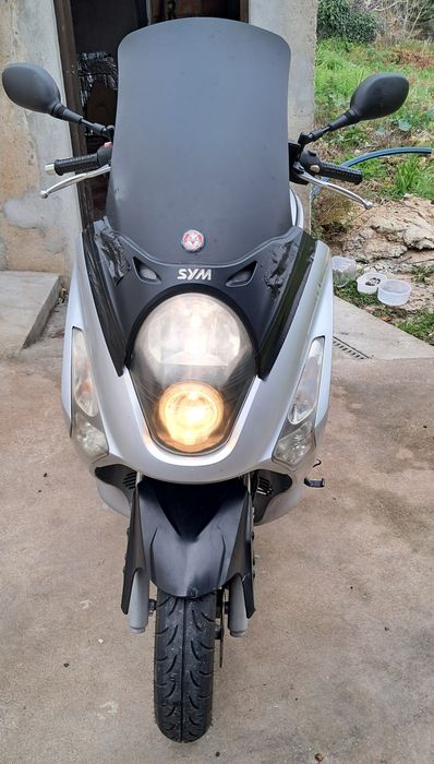 Sym 125 GTS - Ótimo Estado