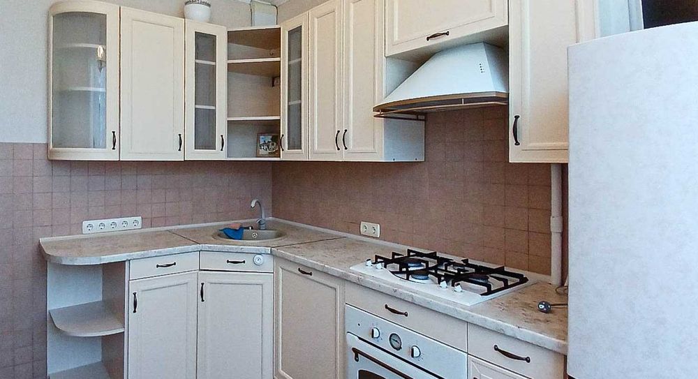Оренда 3 кімнатної квартири, бульвар Лесі Українки, С.М. "Печерська"