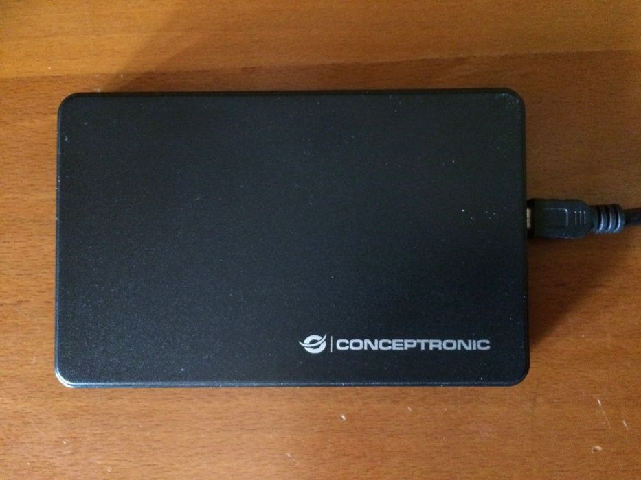 Disco Externo Portátil Fujitsu de 320 GB's