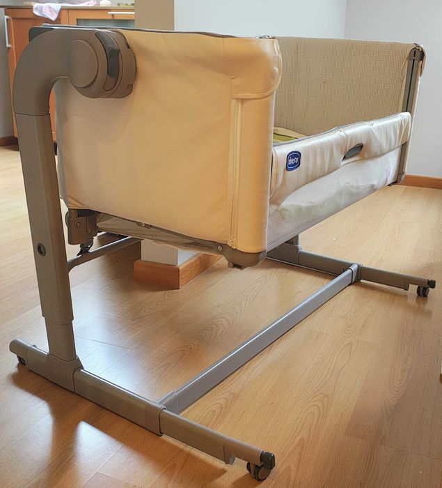 Berço Chicco next 2 me magic