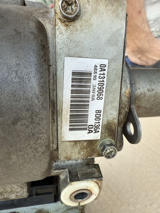 Рулевая колонка Nissan Leaf 2013р