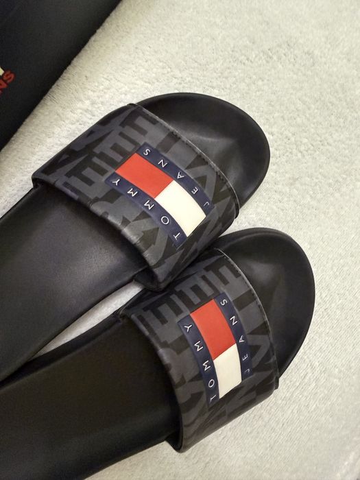 Продам чоловічі шльопанці тапочки tommy jeans
