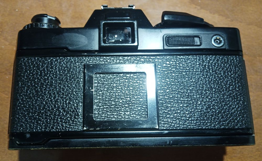 Lustrzanka Yashica FR1