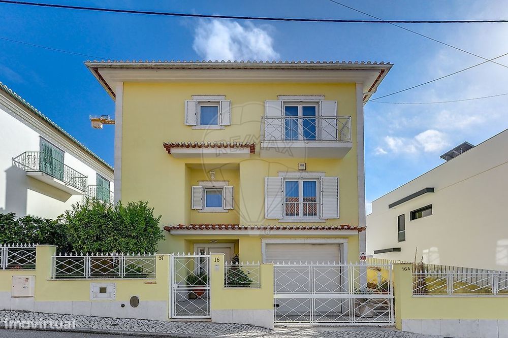 Moradia T4 para venda