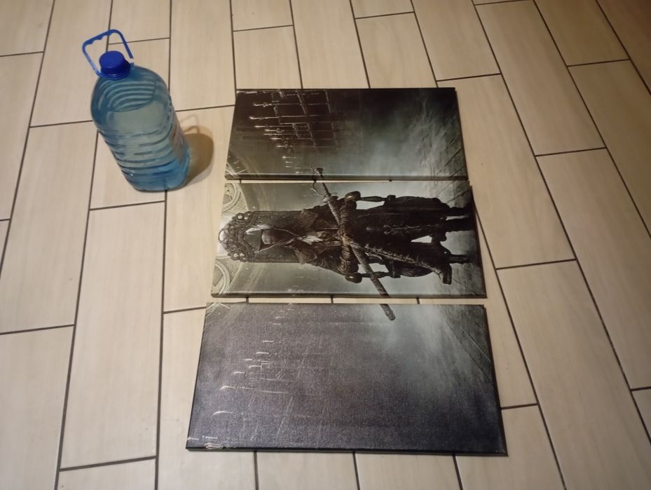 Картина Одинокий Воин на троне