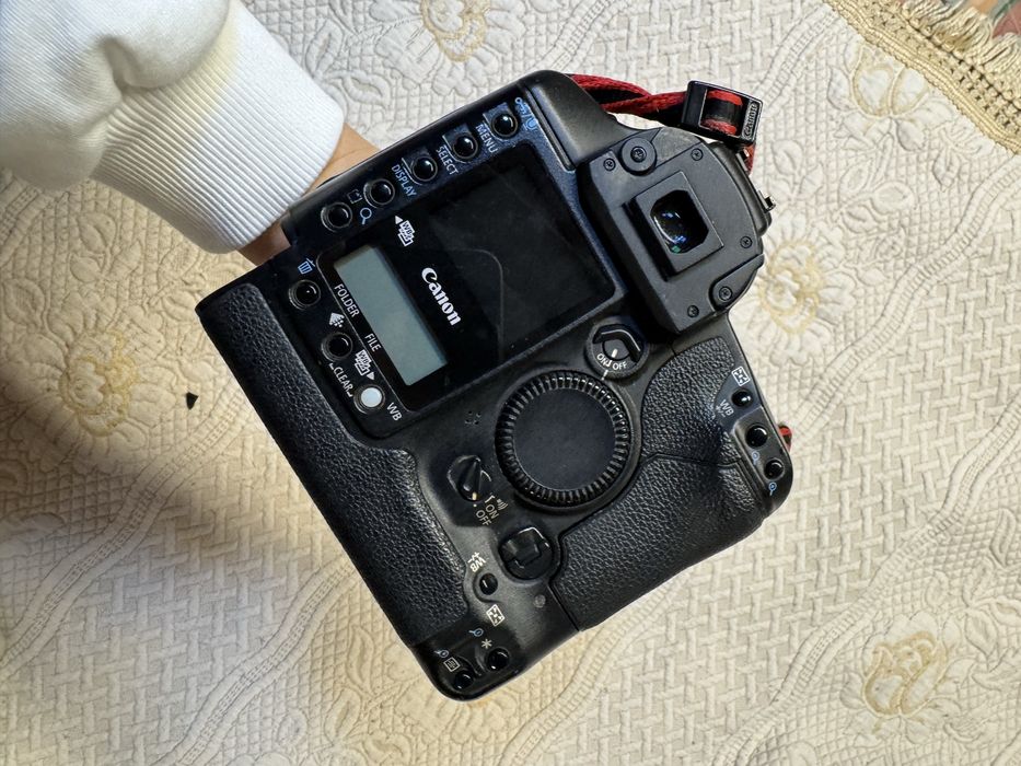 Canon EOS-1 Ds Mark II