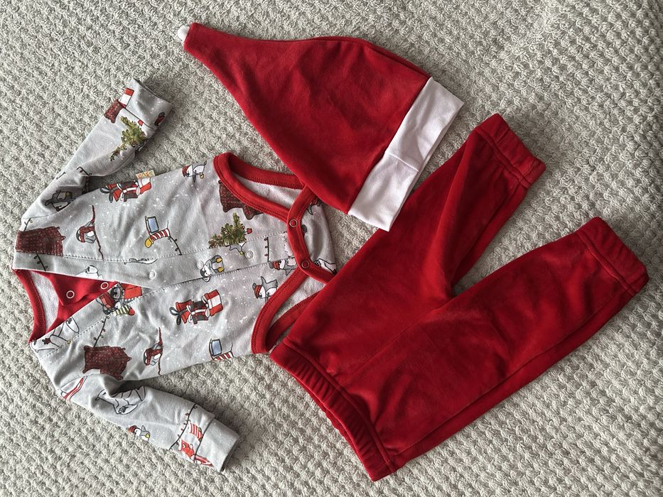 Продам детский новогодний костбм 62см