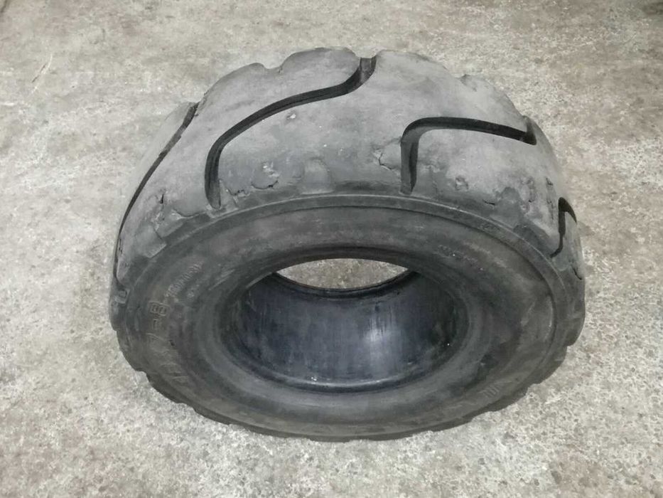 Opona pełna Rota 18x7-8 LOC do wózka widłowego