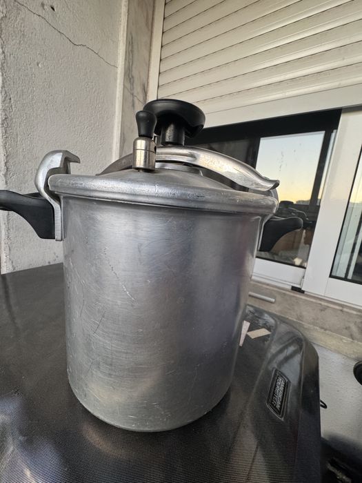 panela de pressão grande