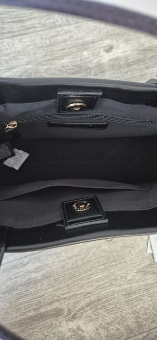 Продам  сумку Tommy