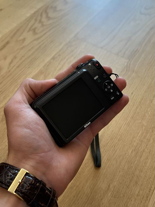 як НОВИЙ Nikon s3500 з комплектом!