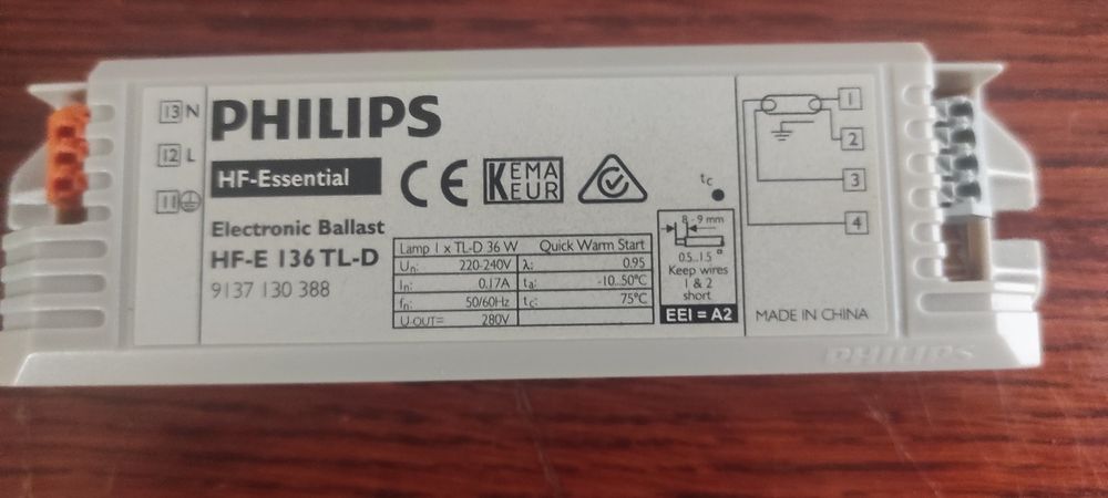 Statecznik elektroniczny HF-E I136 TL-D