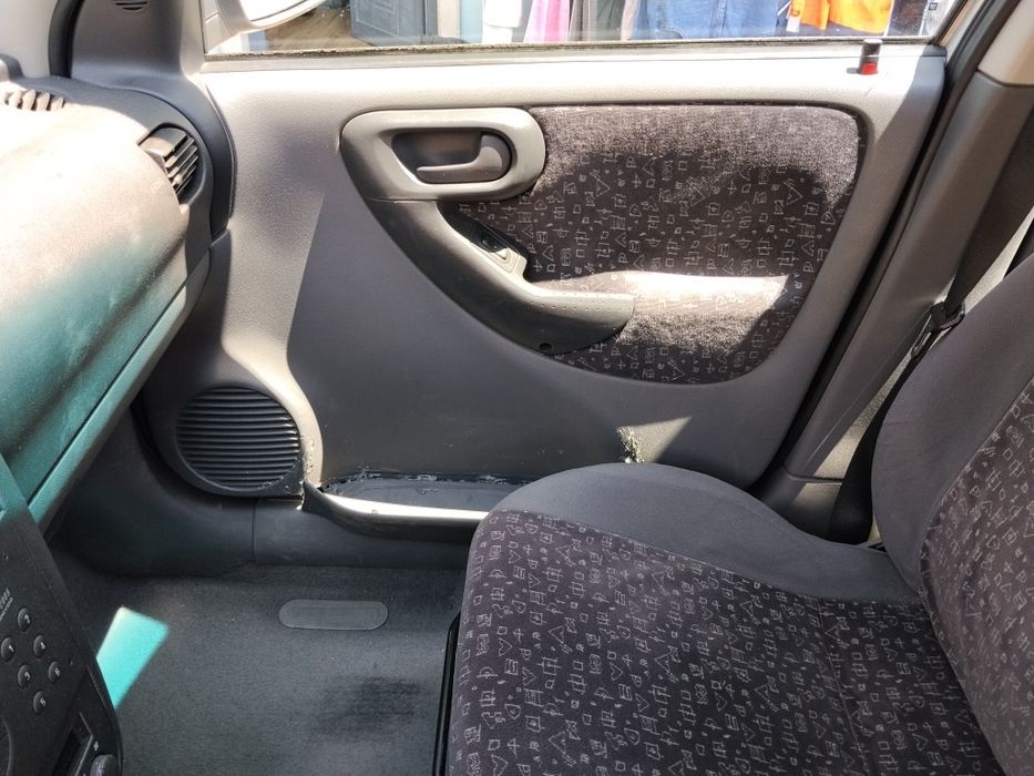 Carro Opel Corsa 1.2