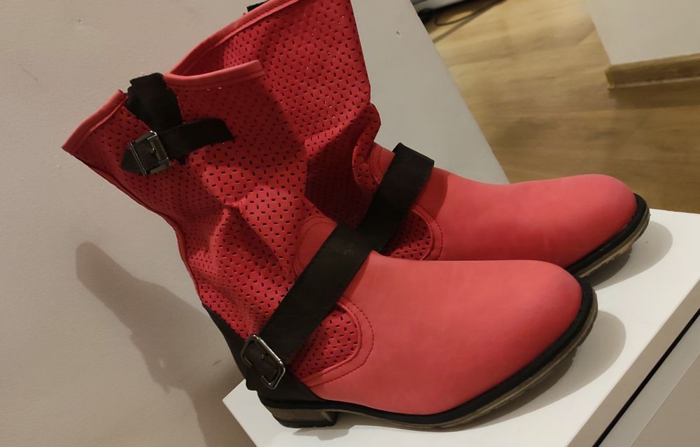 Nowe damskie buty botki ażurowe roz 40