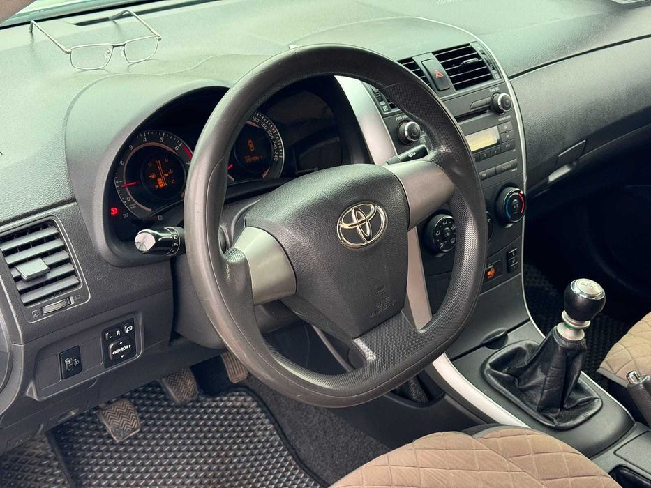 Продам Toyota Corolla 2010р. #73448