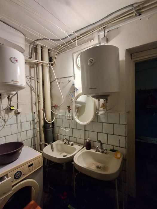 Продаж кімнати в гуртожитку.