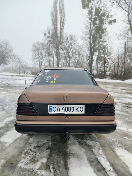 Продам Mercedes W124 3.0 дизель