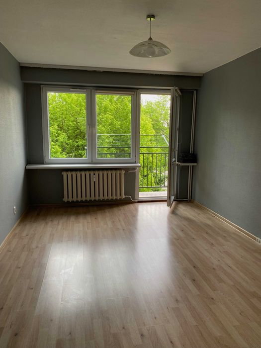 Wynajem Tarnów, 2 pokoje z balkonem, 39m2, ul. Szpitalna, spokojna okolica