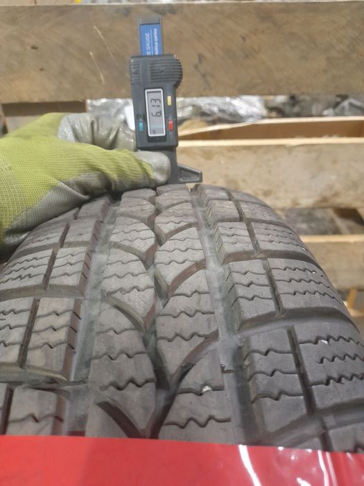 Шини Tigar Winter1 185/65 R15 92T XL Б/У 6 мм