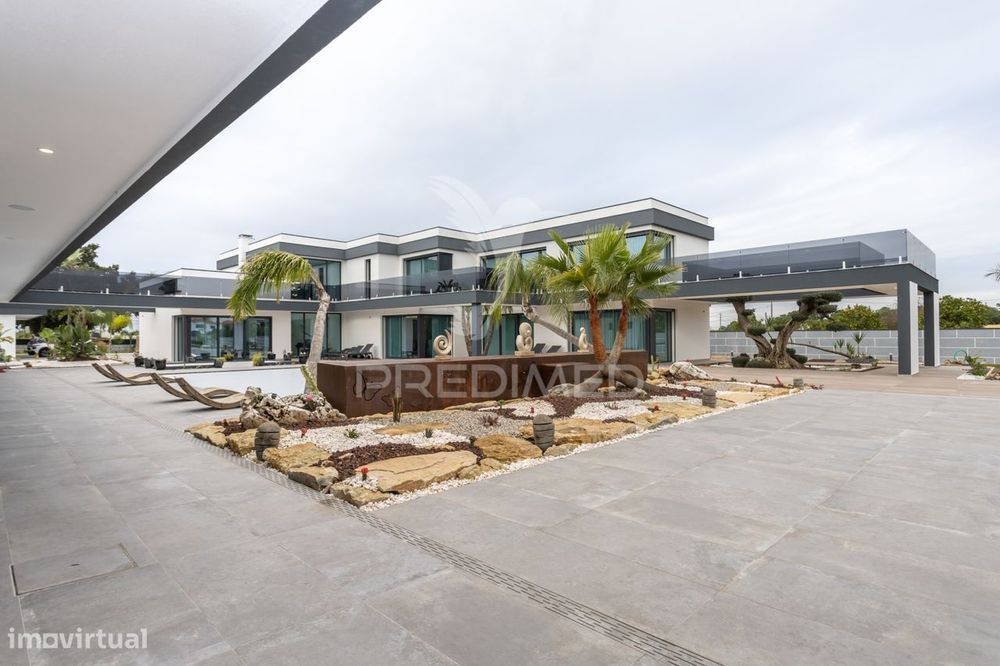 Propriedade Única no coração de Azeitão - Nova