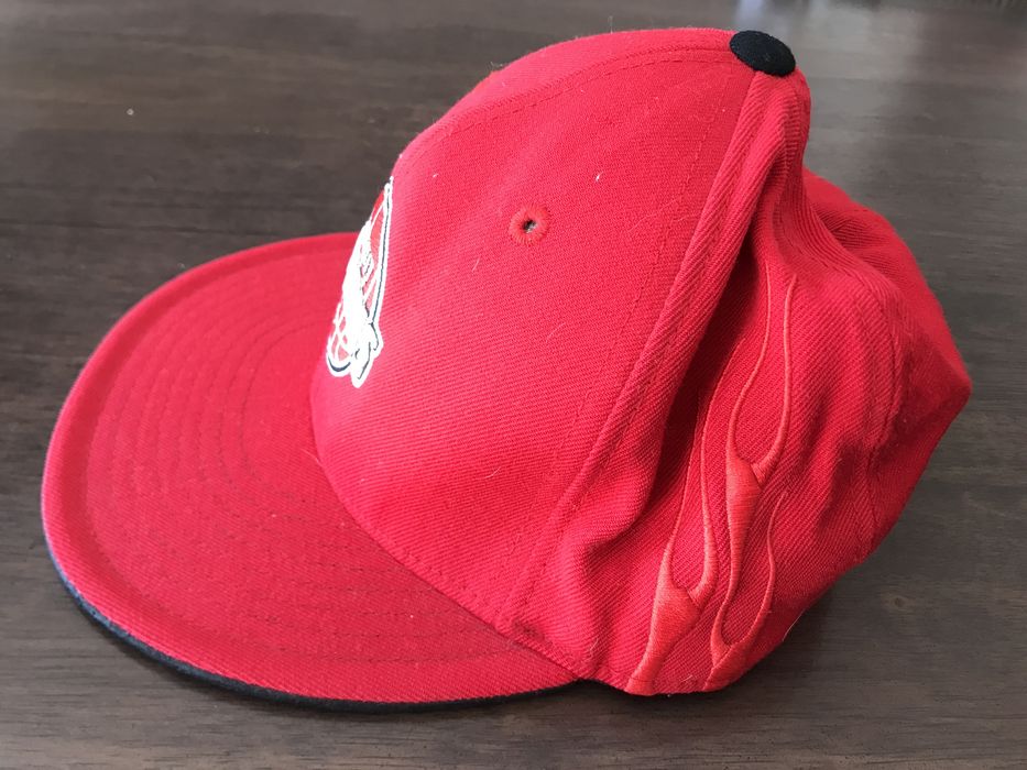 Chapéu vermelho Adidas NBA Detroit Pistons