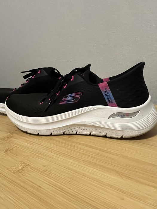 Кроссовки Skechers Hands Free Slip-Ins Arch Fit 2.0 (Размер 45)