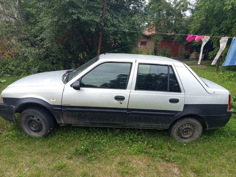 Продам машину дачу 1.4