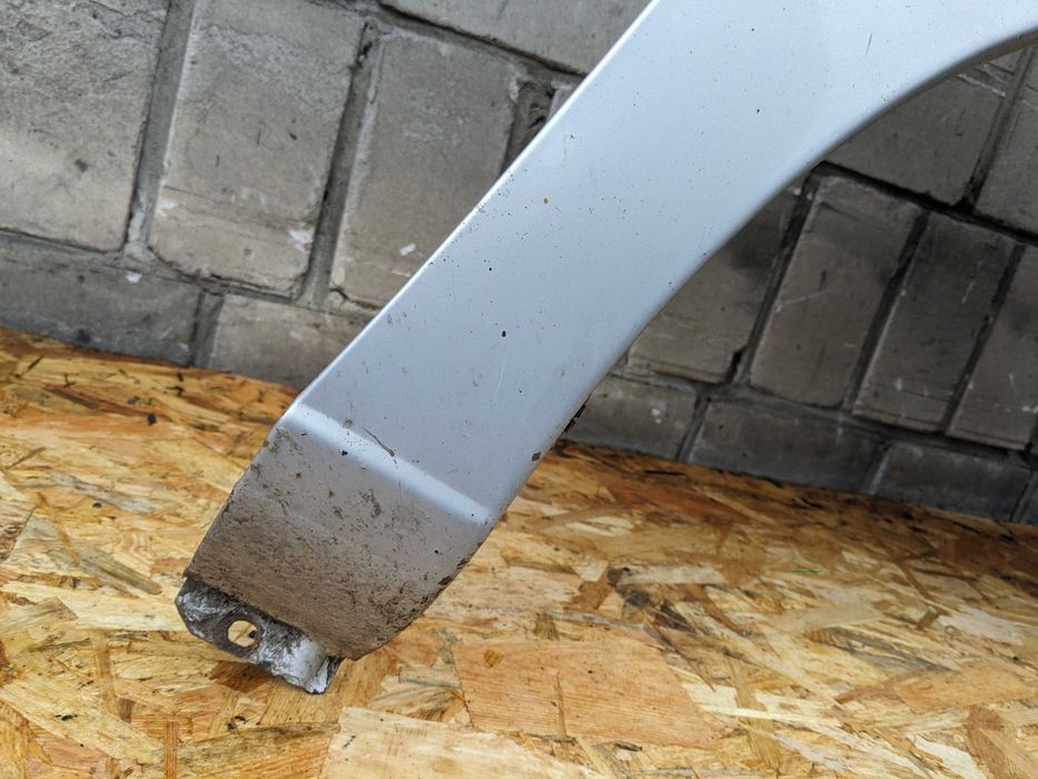 VW Sharan Ford Galaxy Seat Alhambra Błotnik Prawy Przód Przedni