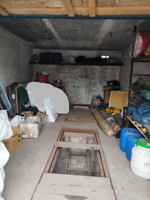 Продам капитальный охраняемый гараж в центре города