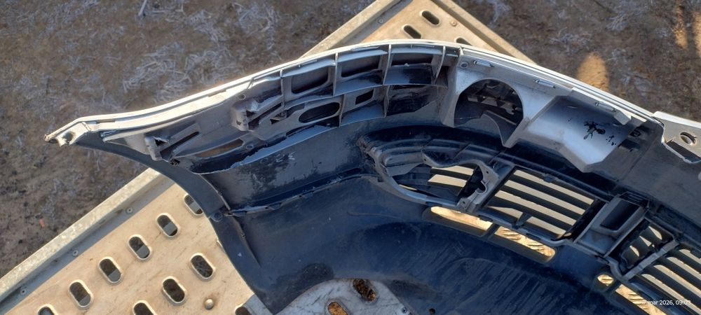 Zderzak przedni Passat B5 lift LA7W