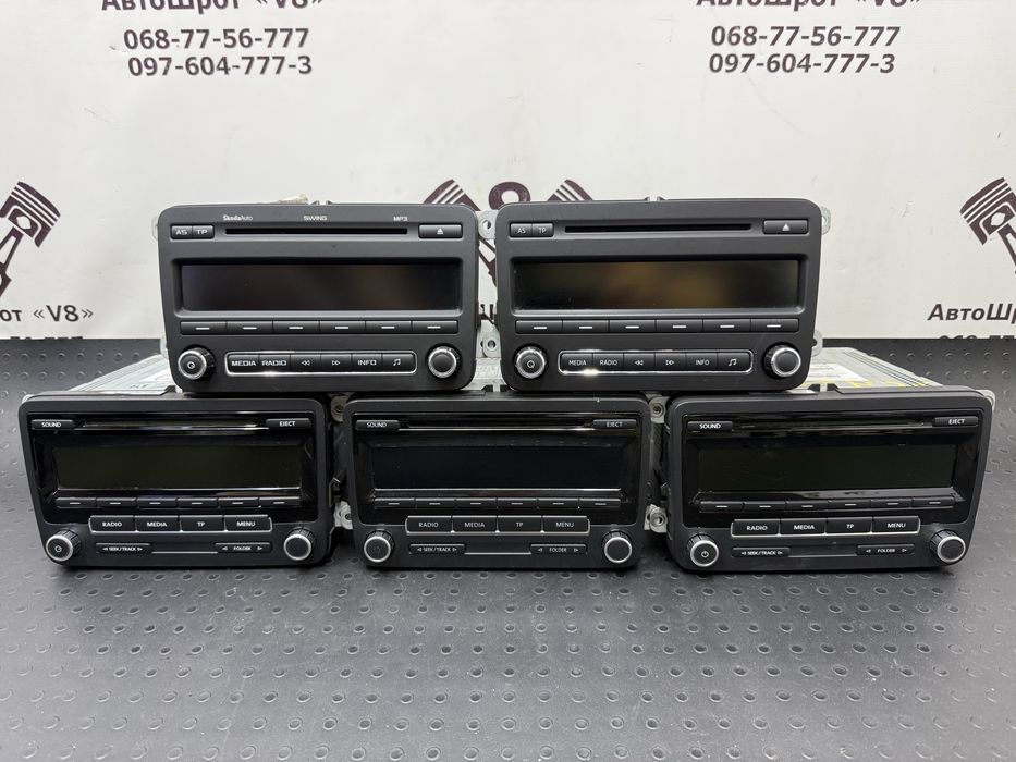 Штатна магнітола Škoda Swing 5J0035161D 5J0035161G та VW RCD 310 1K0035186AN CD/MP3 AM/FM AUX для Golf Passat Jetta Touran Fabia Roomster