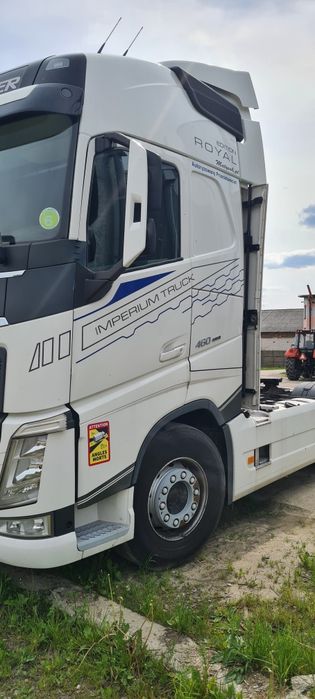 Sprzedam Volvo stan bardzo dobry.  Plus naczepa  Schmitz 2013r