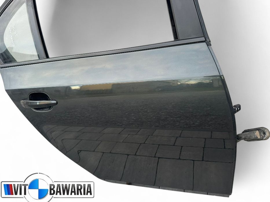 Drzwi prawy tył BMW E60 DIOPSIDSCHWARZ 490/9