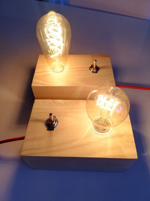 Par de candeeiros estilo contemporâneo