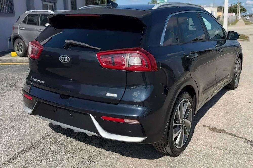 Kia Niro      2018