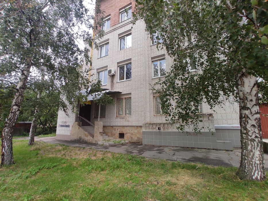 Продаж - обмін приміщення комерційного призначення в центрі м.Миргород