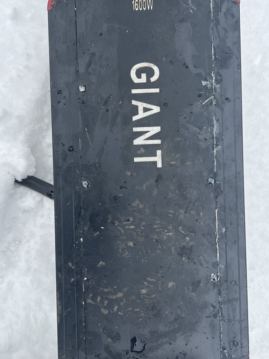 Електросамокат GIANT Outlander M11